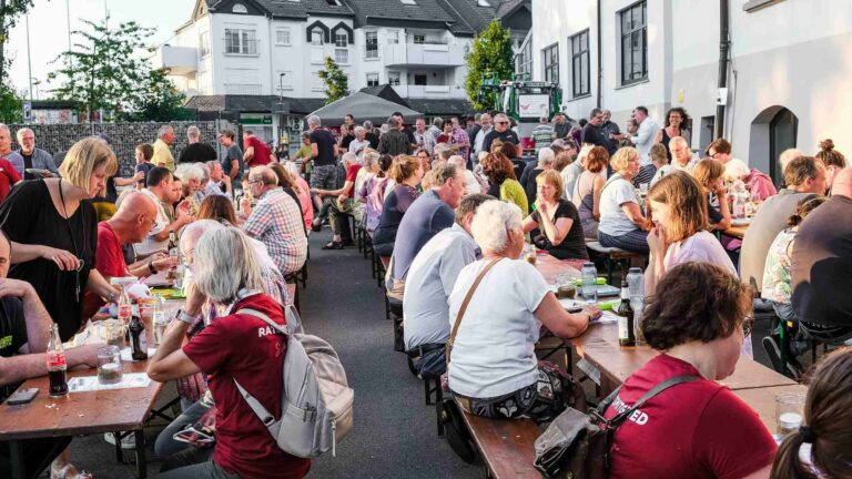 Dinner für Demokratie: Ein Fest für Vielfalt in Halver